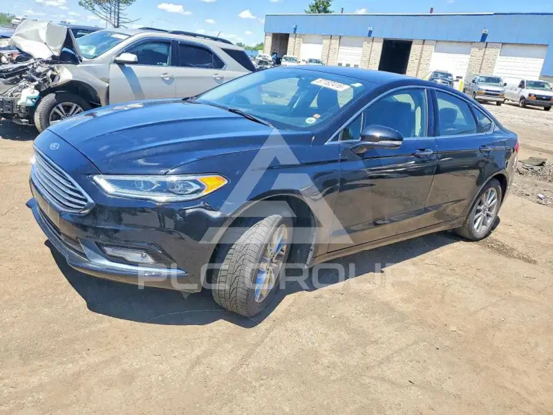 2017 Ford FUSION photo