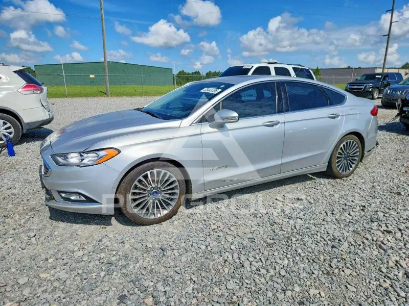 2017 Ford FUSION фото