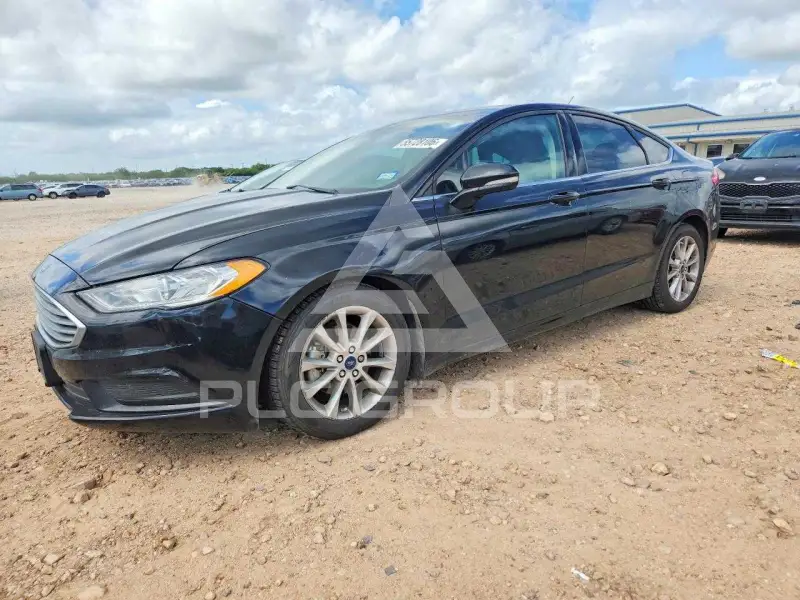2017 Ford FUSION фото