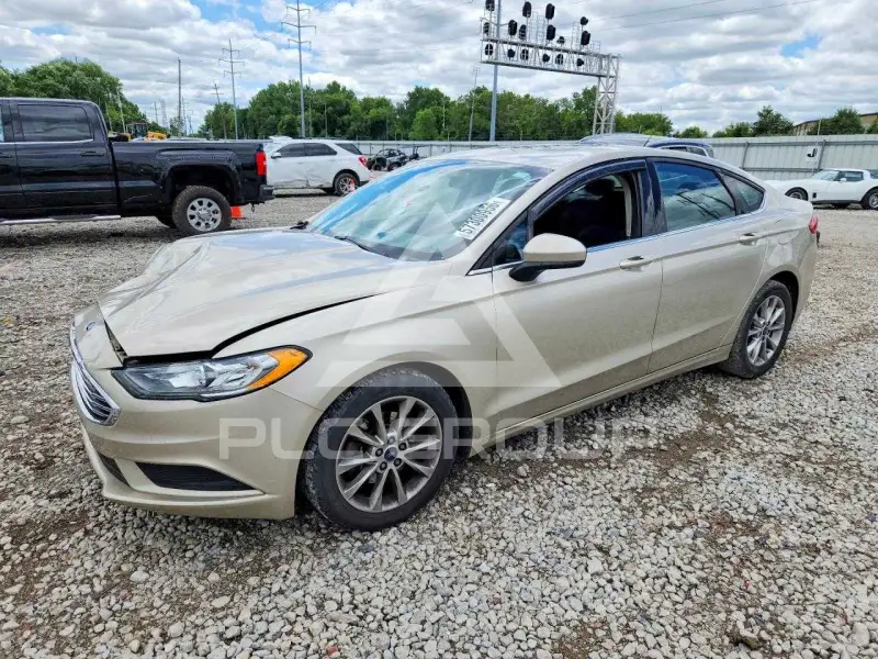 2017 Ford FUSION фото