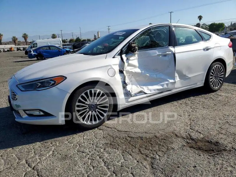 2017 Ford FUSION фото
