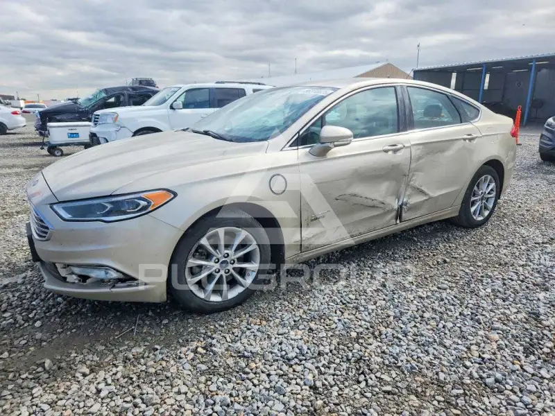 2017 Ford FUSION фото