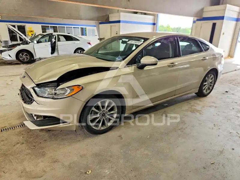 2017 Ford FUSION фото