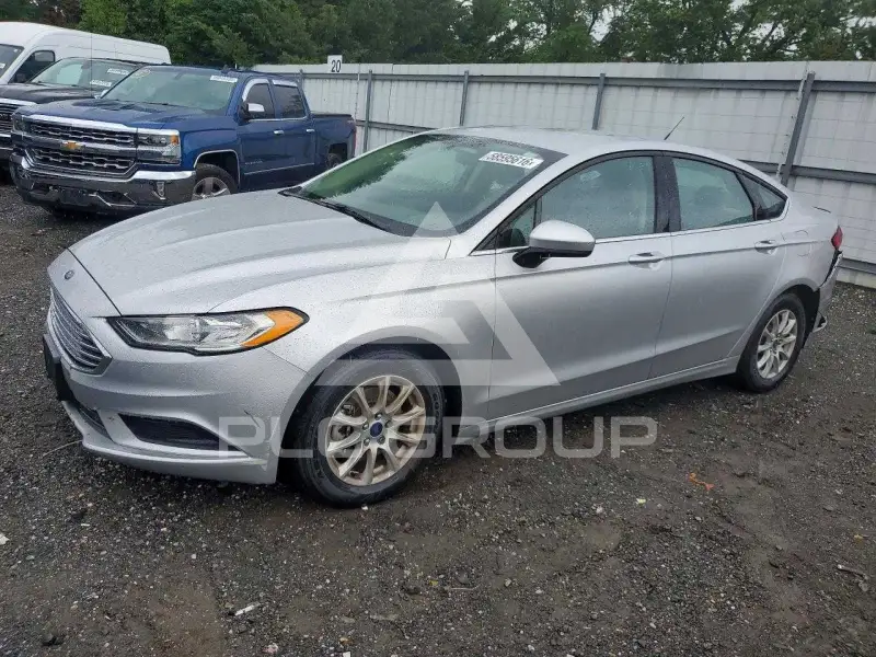 2017 Ford FUSION photo