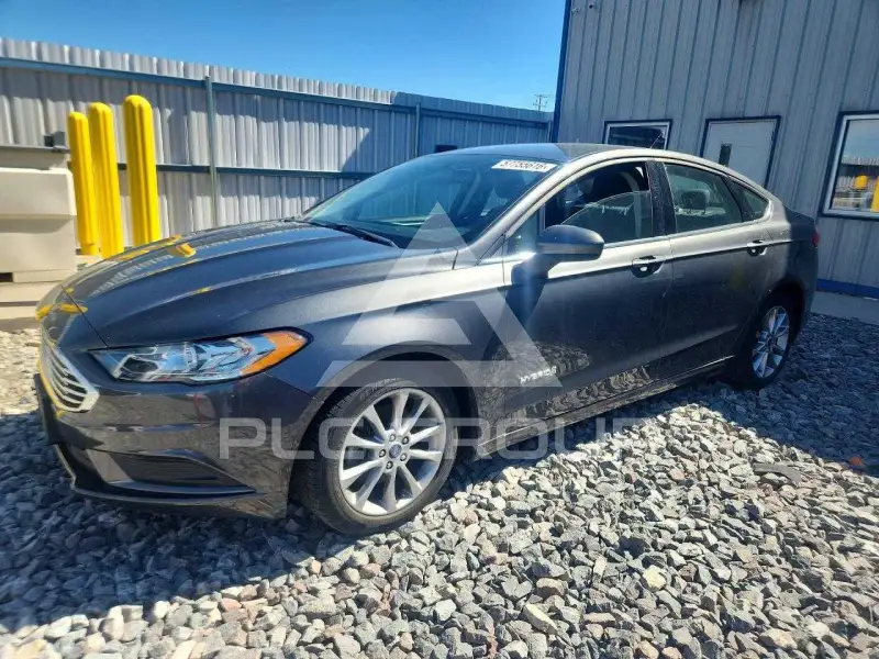 2017 Ford FUSION фото