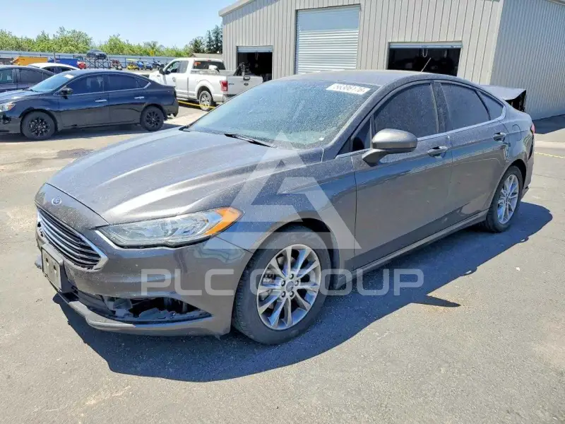 2017 Ford FUSION фото