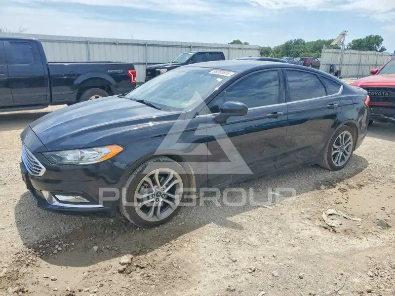 2017 Ford FUSION фото