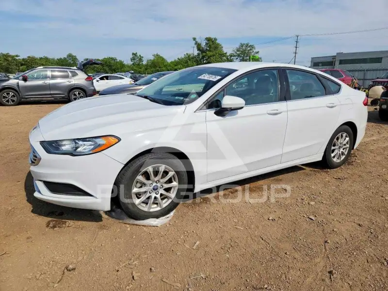 2017 Ford FUSION фото