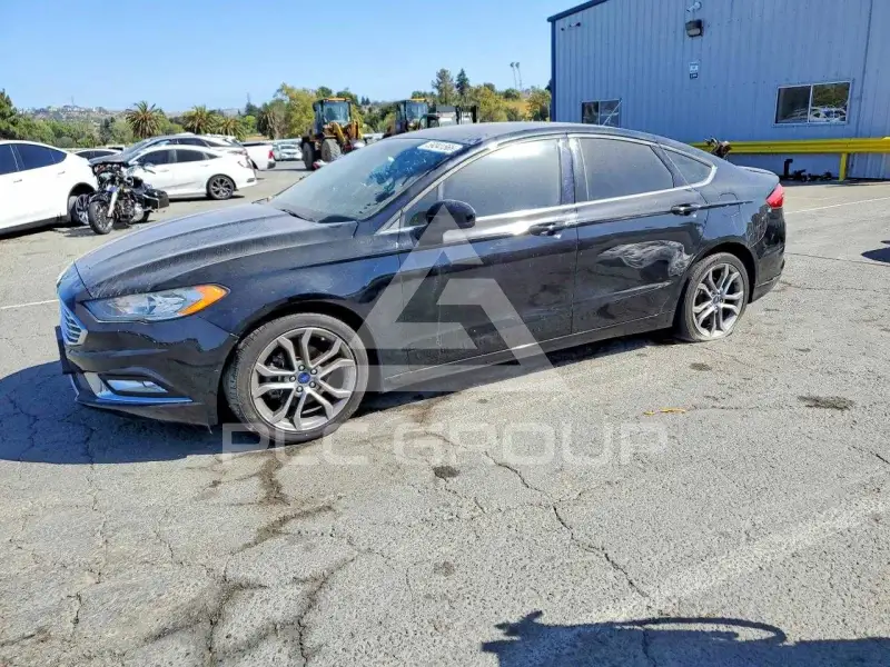 2017 Ford FUSION photo