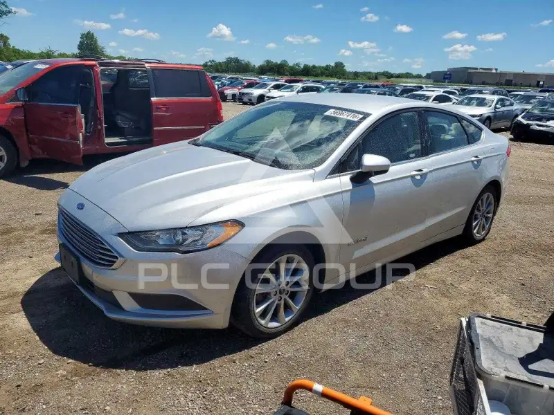 2017 Ford FUSION photo