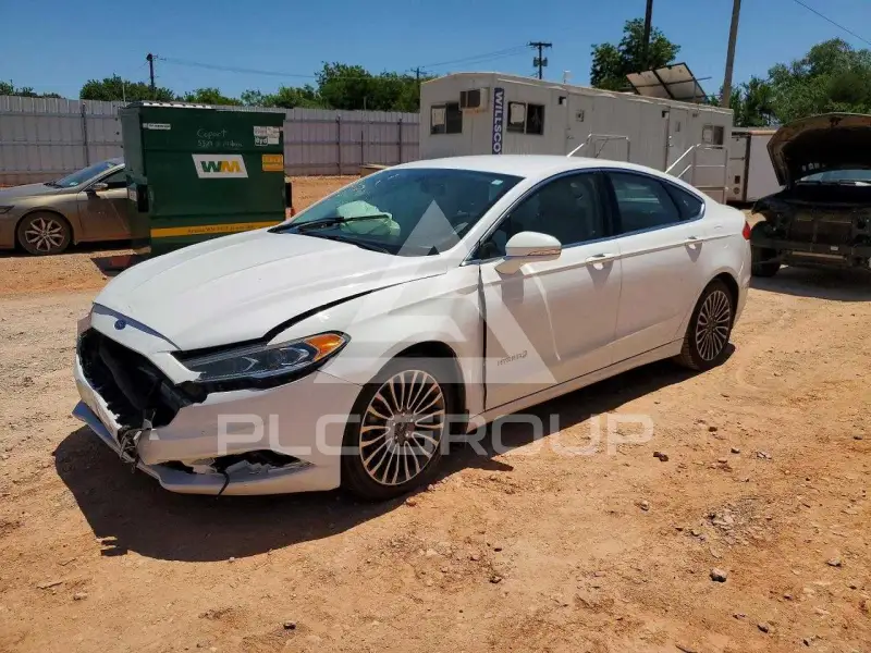 2017 Ford FUSION фото