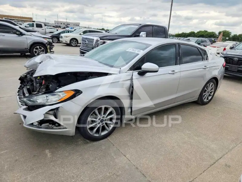 2017 Ford FUSION photo