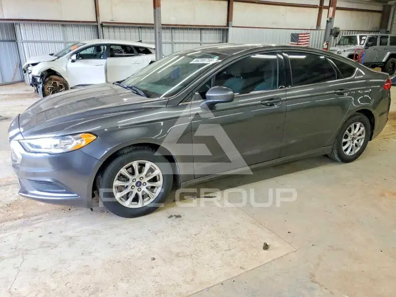2017 Ford FUSION photo