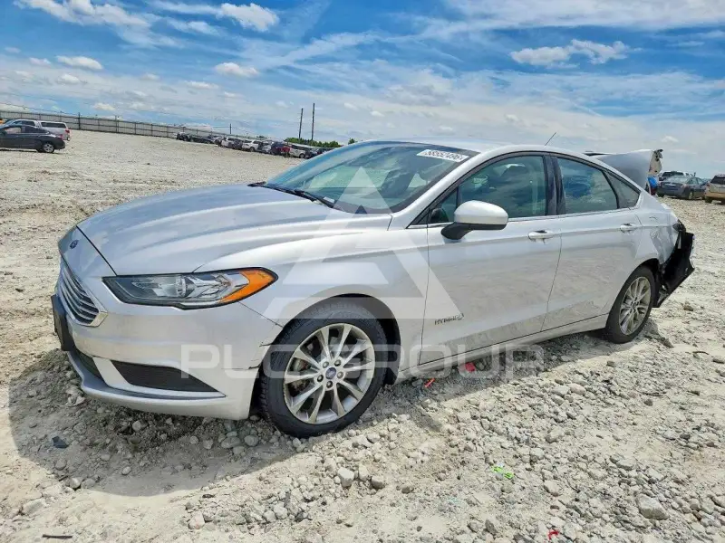 2017 Ford FUSION photo