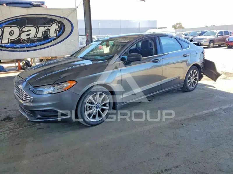 2017 Ford FUSION фото