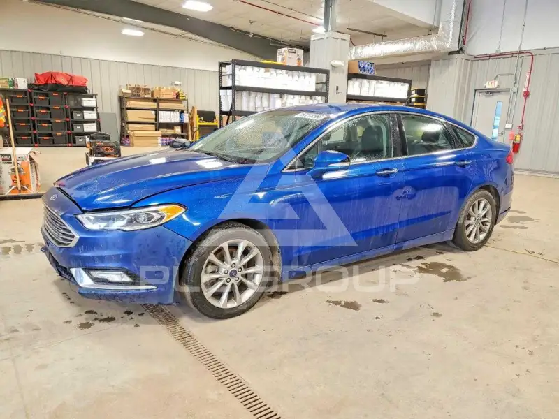 2017 Ford FUSION photo
