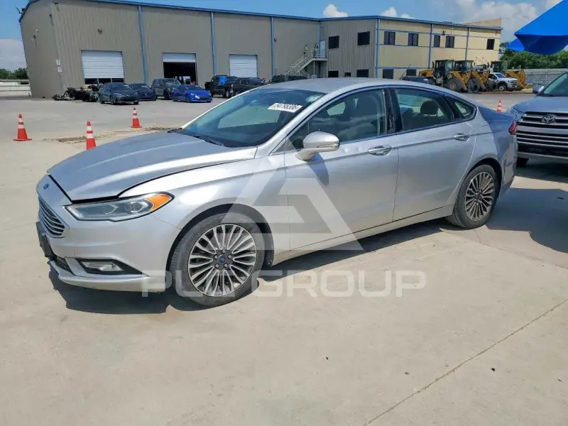 2017 Ford FUSION фото
