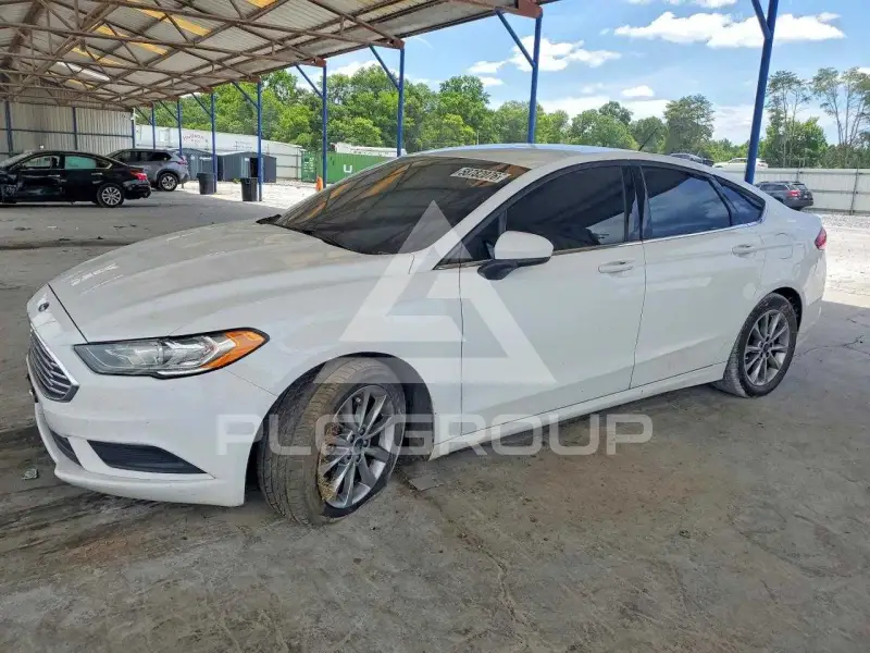 2017 Ford FUSION фото