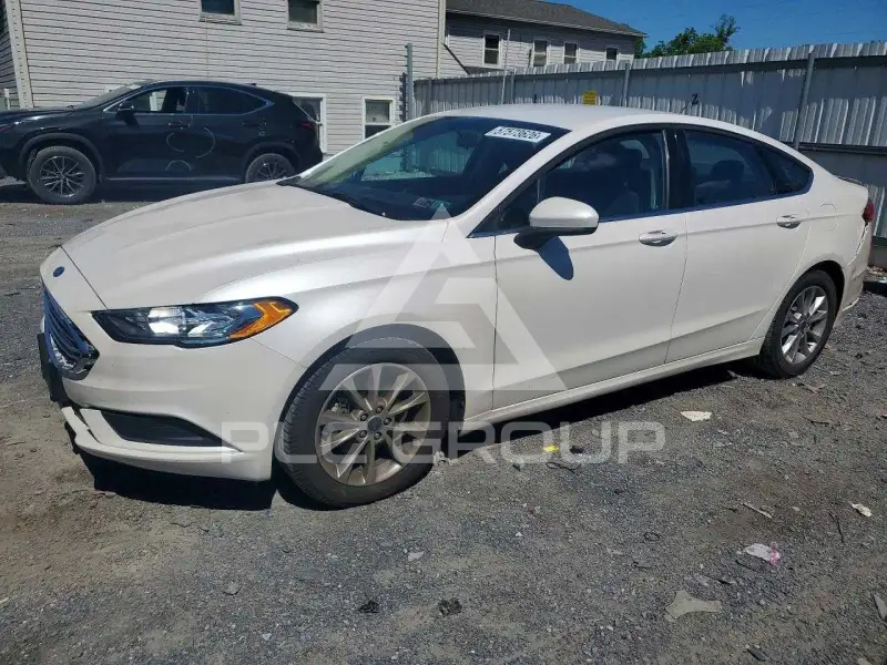 2017 Ford FUSION photo