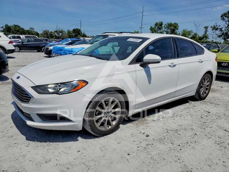2017 Ford FUSION photo
