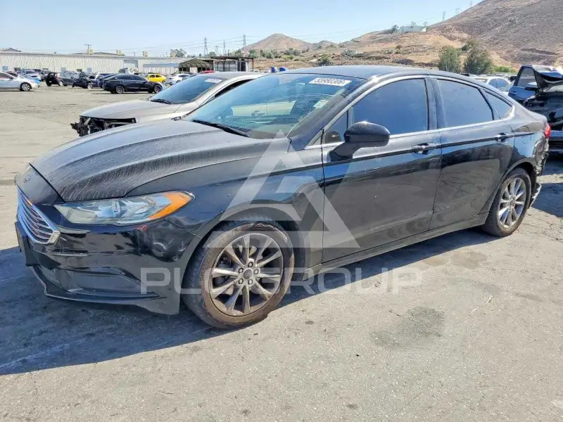 2017 Ford FUSION фото