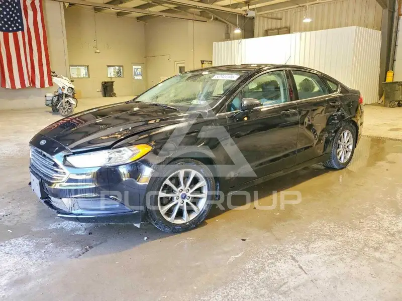 2017 Ford FUSION photo