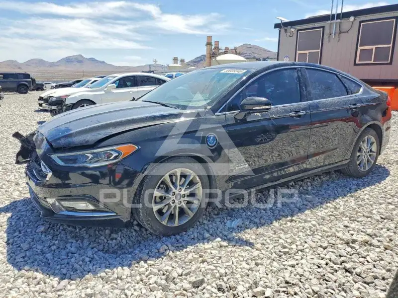 2017 Ford FUSION фото