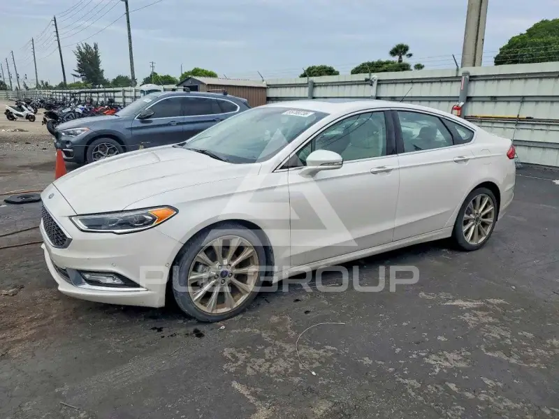 2017 Ford FUSION photo