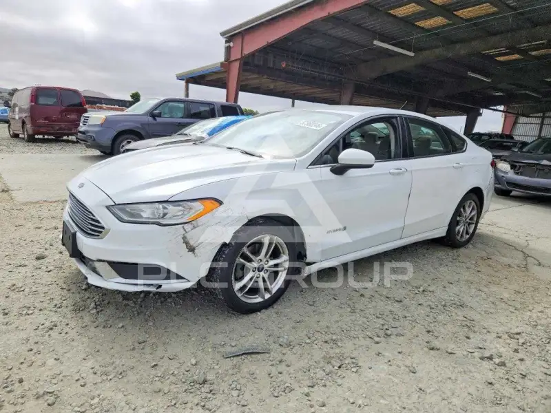 2017 Ford FUSION фото