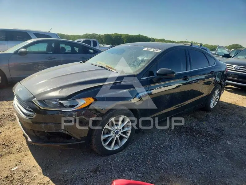 2017 Ford FUSION photo