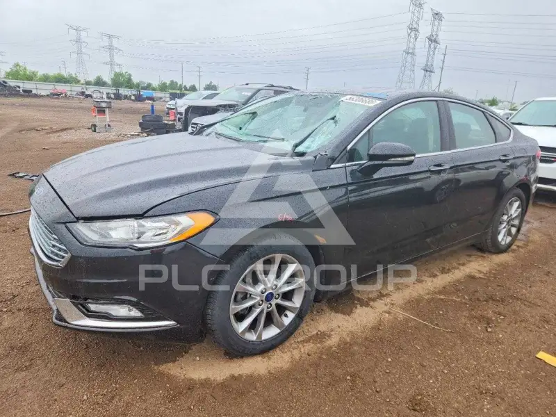 2017 Ford FUSION фото