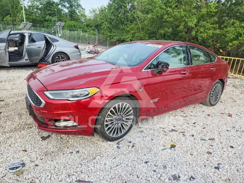 2017 Ford FUSION фото