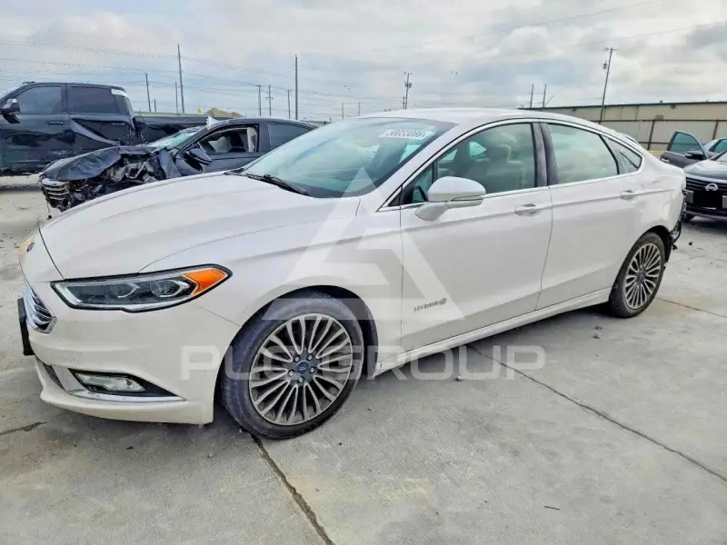 2017 Ford FUSION фото