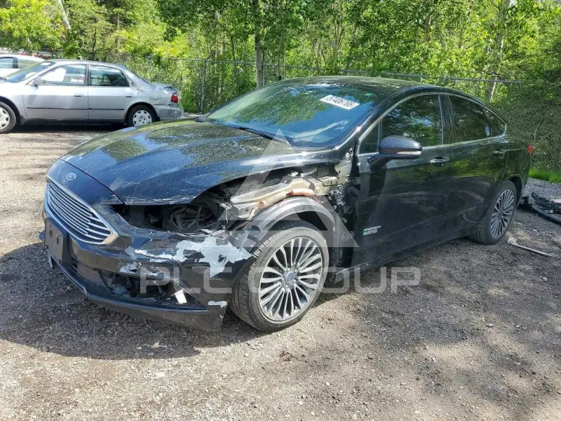 2017 Ford FUSION фото