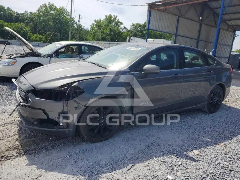 2017 Ford FUSION фото