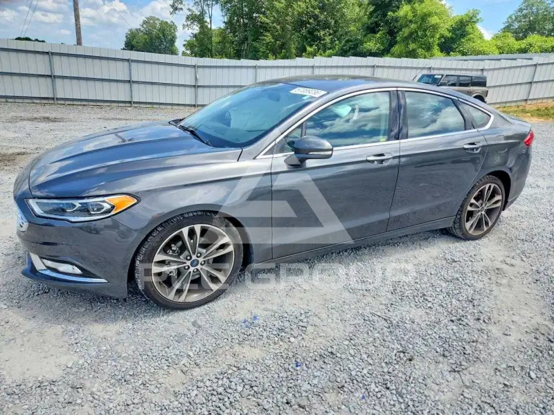2017 Ford FUSION фото