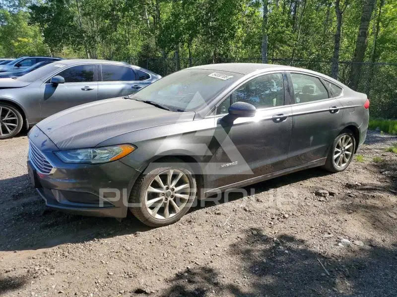 2017 Ford FUSION фото