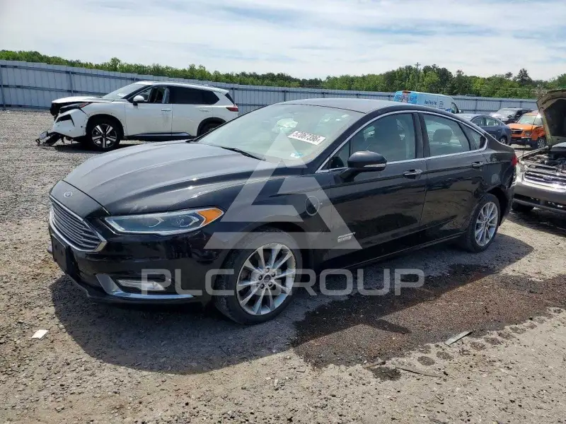 2017 Ford FUSION фото