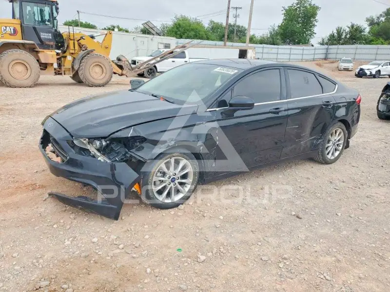 2017 Ford FUSION фото