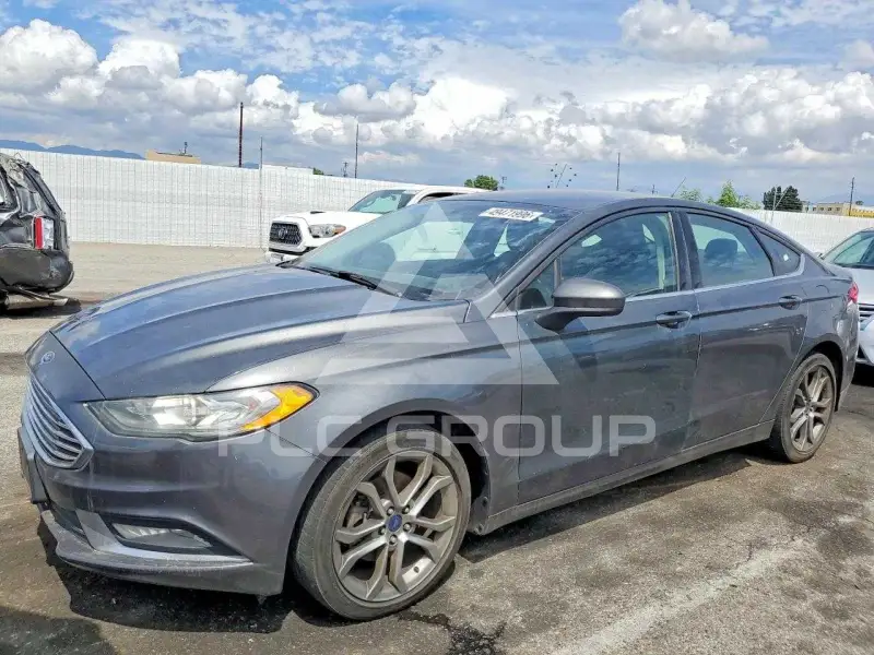 2017 Ford FUSION фото