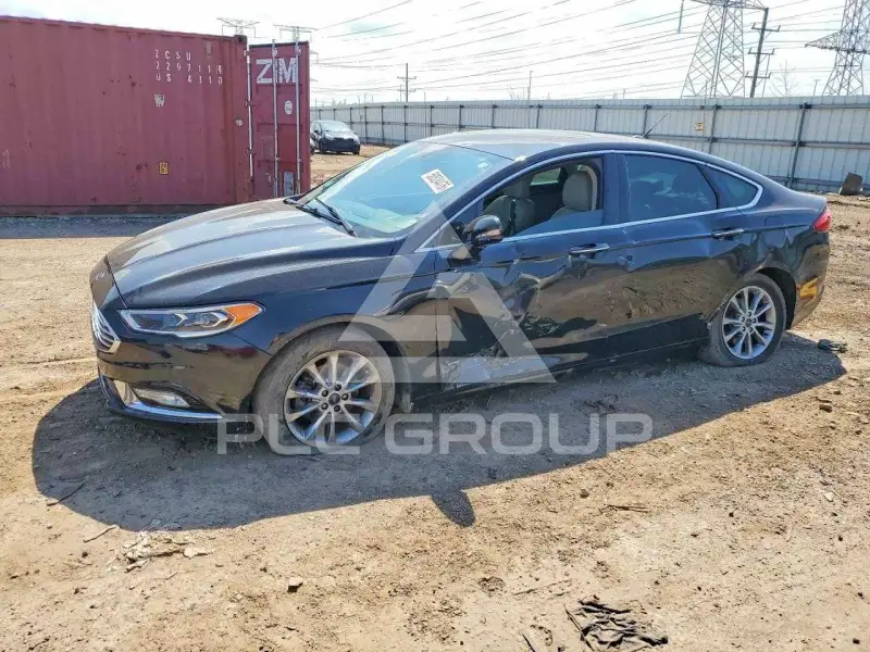2017 Ford FUSION фото