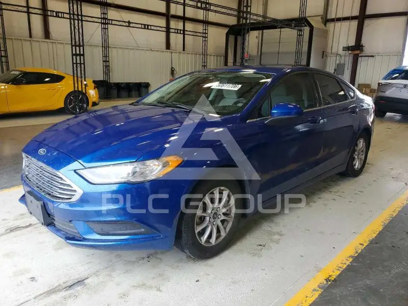 2017 Ford FUSION фото