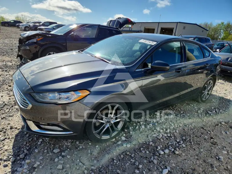 2017 Ford FUSION photo