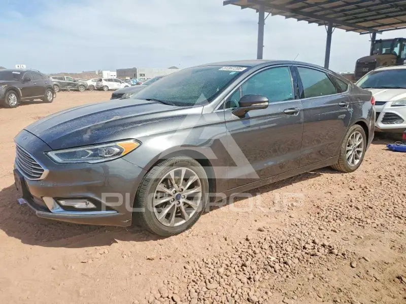 2017 Ford FUSION фото