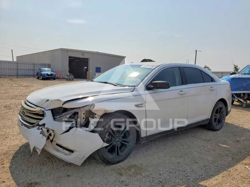 2017 Ford TAURUS photo