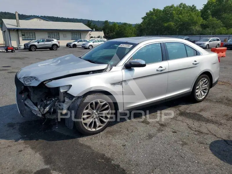 2017 Ford TAURUS фото