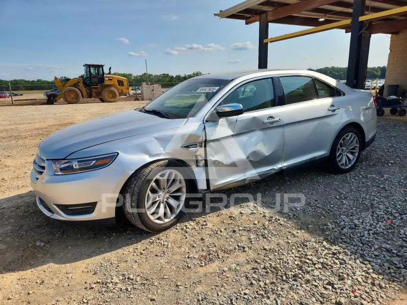2017 Ford TAURUS фото