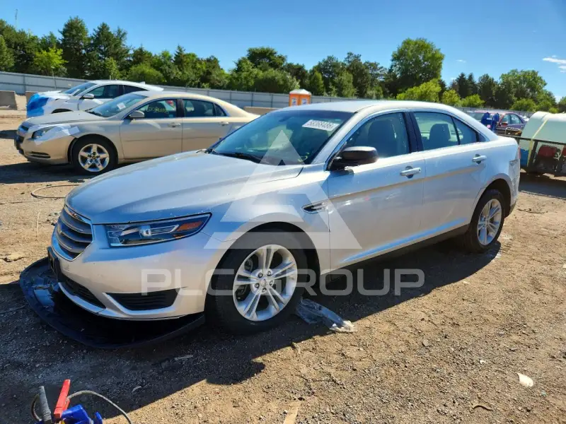2017 Ford TAURUS фото