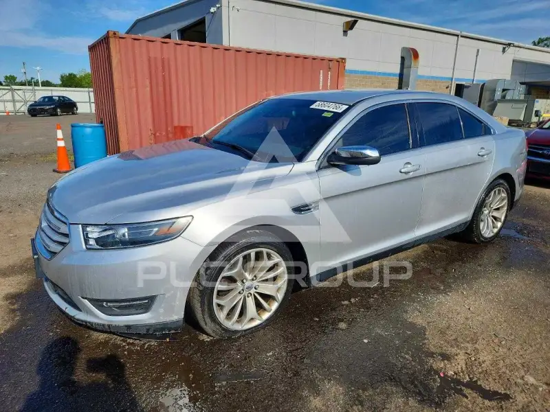 2017 Ford TAURUS фото