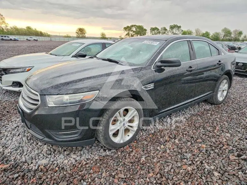 2017 Ford TAURUS фото
